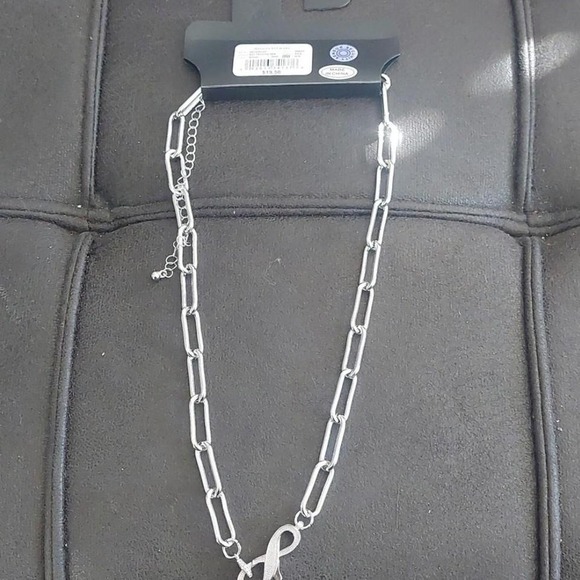 NEW Ashley Stewart Necklace silver-tone‎ - Picture 3 of 5